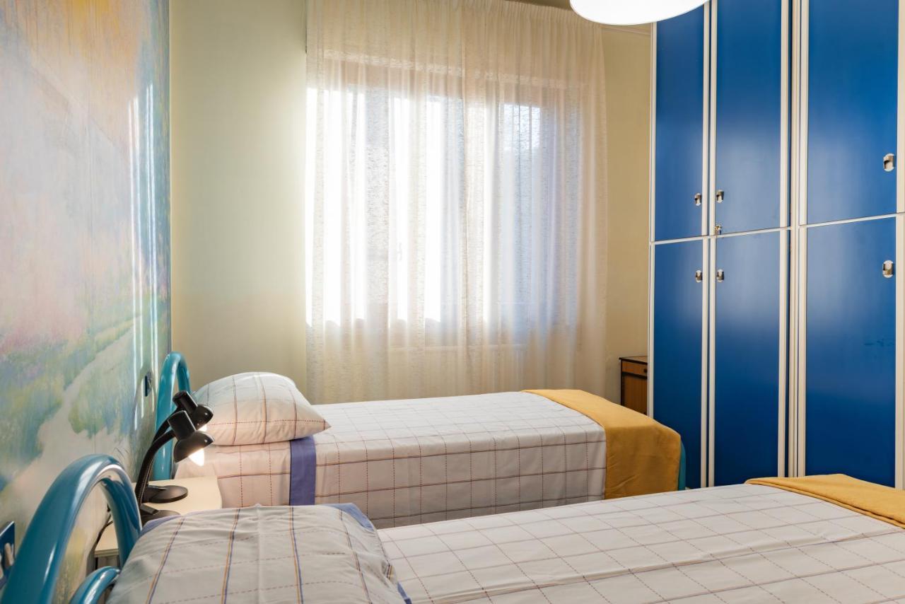 Apartment Holiday Versilia กาไมโยเร ภายนอก รูปภาพ