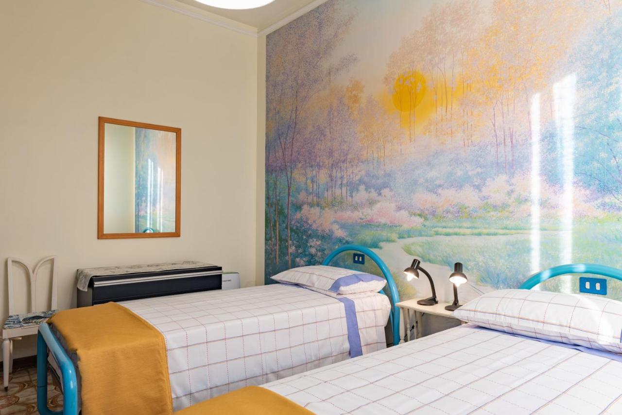 Apartment Holiday Versilia กาไมโยเร ภายนอก รูปภาพ